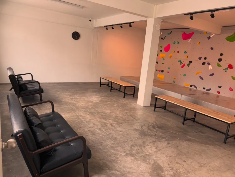 Chill out climbing gym interior
